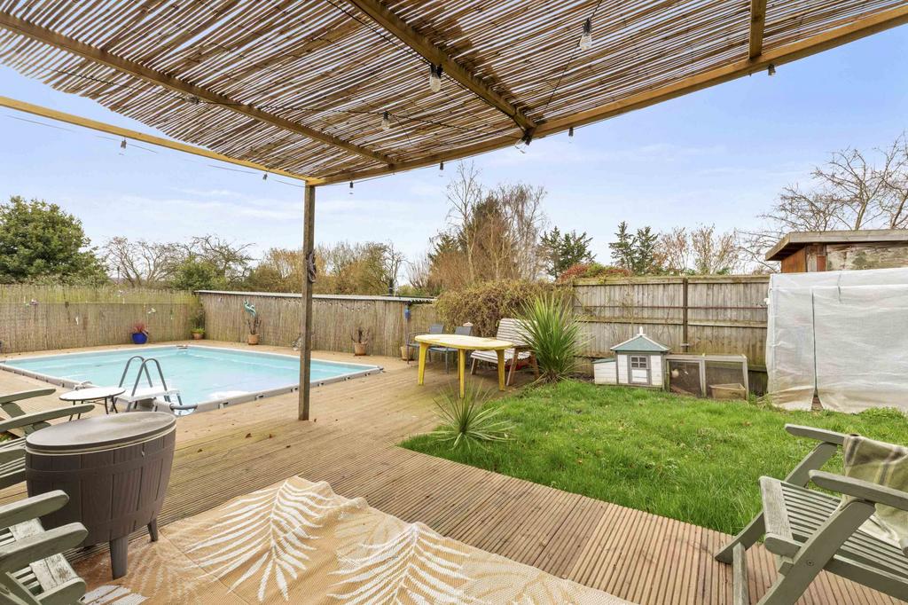 118 Little Marlow Rd, SL7 1 HG (LOW RES)-12