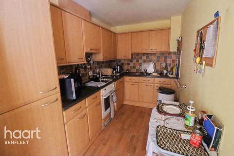 2 bedroom flat for sale, Hart Road, Benfleet