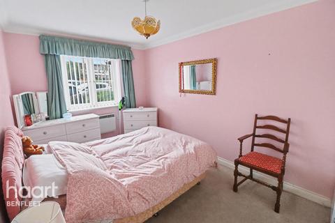 2 bedroom flat for sale, Hart Road, Benfleet