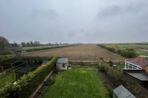 4 bedroom detached house for sale, West Street, Hibaldstow, HIBALDSTOW