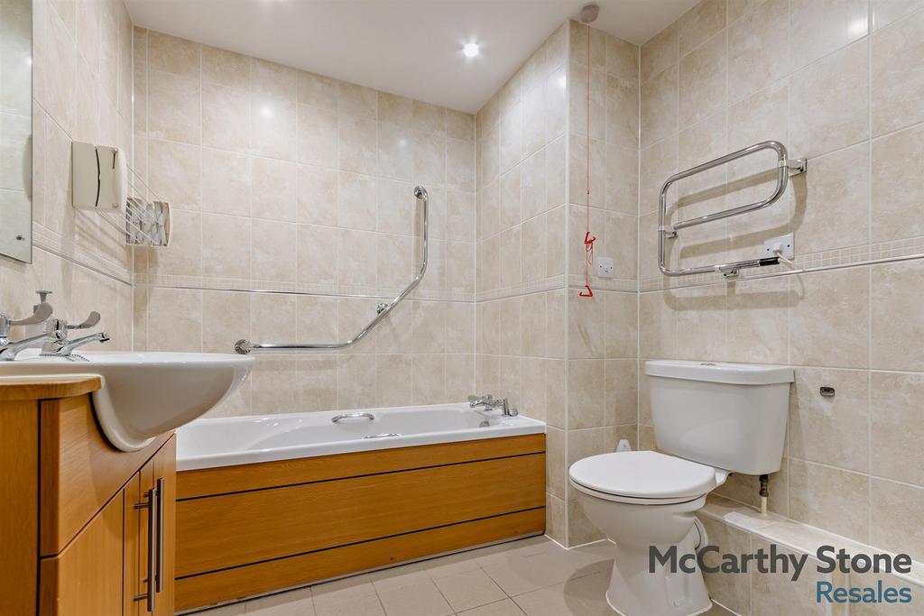 8680401-interior01-800.jpg