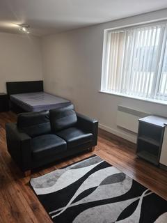 Studio to rent, Bishop Street, Leicester