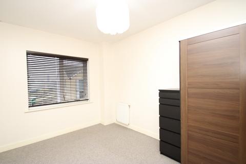 2 bedroom apartment to rent, Watson Place, London, SE25