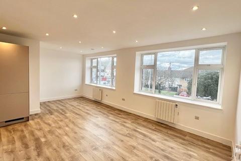1 bedroom flat to rent, Gale Street, Dagenham, RM9