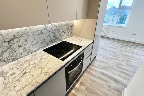 1 bedroom flat to rent, Gale Street, Dagenham, RM9
