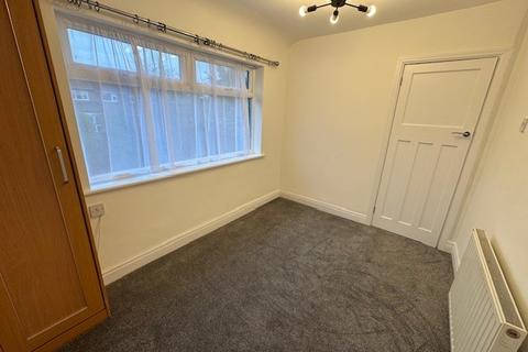 3 bedroom terraced house to rent, Acre Road, Ellesmere Port, CH66