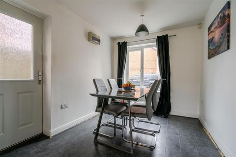4 bedroom detached house for sale, Pickley Court, Leigh