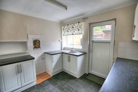2 bedroom terraced house to rent, Ovenhouse Lane, Bollington