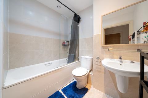 1 bedroom apartment to rent, 35 Fleming House