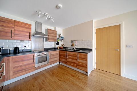 1 bedroom apartment to rent, 35 Fleming House