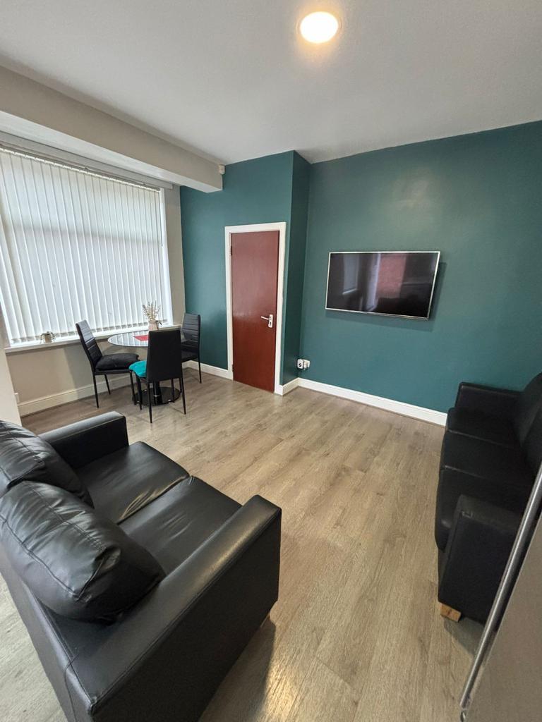 House in Manchester, Moss Side - View 2