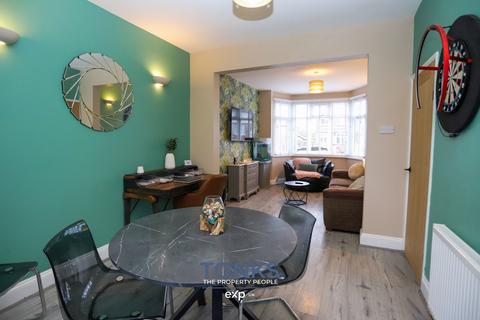 3 bedroom terraced house for sale, Highbury Avenue, Rowley Regis B65