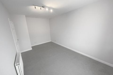 1 bedroom flat to rent, Main Road, Springside KA11