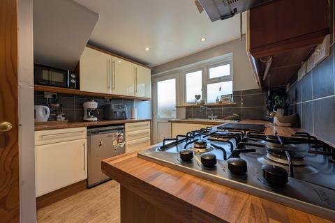 3 bedroom semi-detached house for sale, Weston Close, Hereford, HR1