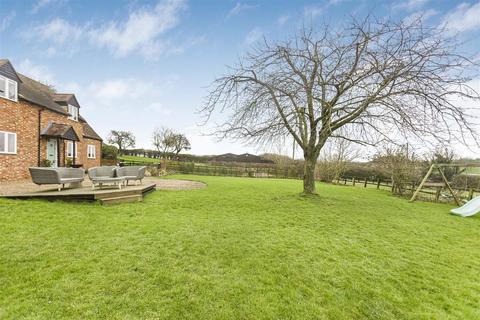 4 bedroom character property for sale, Buckingham Road, The Old Stables, Edgcott, Aylesbury