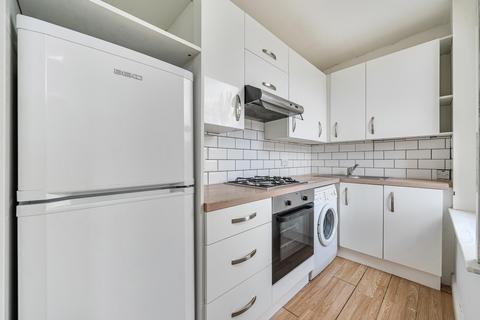 2 bedroom apartment for sale, Wood Vale, London
