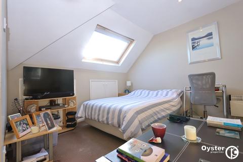 Studio to rent, Chase Side, Southgate, N14