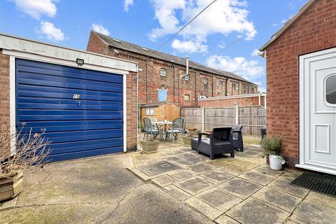 undefined, Kingsnorth Close, Newark