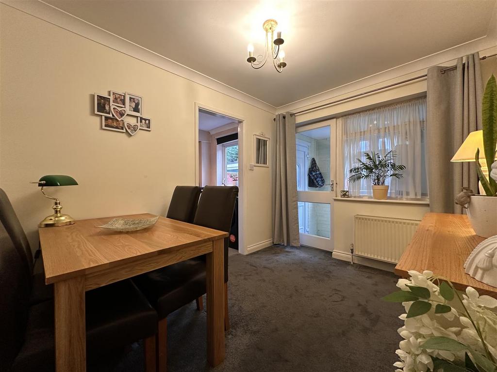 Dining Room Into Kitchen 997