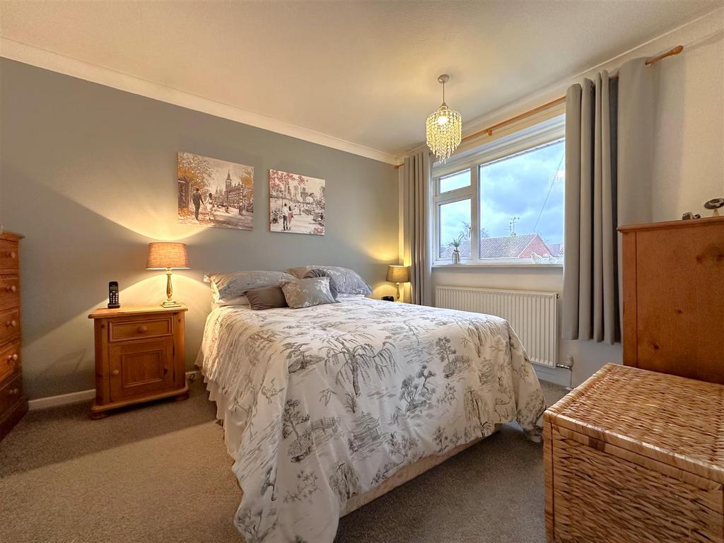 Master Bedroom 960