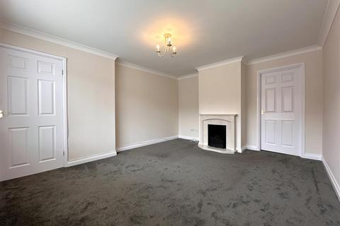 3 bedroom semi-detached house for sale, Kingsnorth Close, Newark
