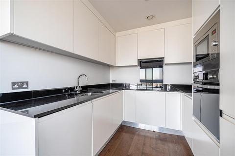 1 bedroom flat to rent, Gateway Tower, London E16