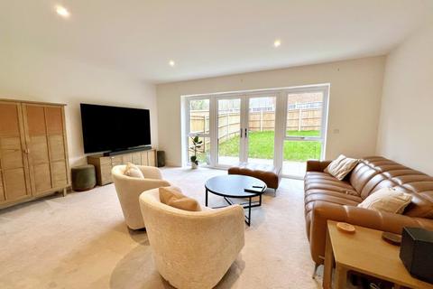 undefined, Ottershaw, Surrey, KT16