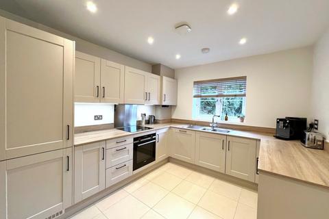 undefined, Ottershaw, Surrey, KT16