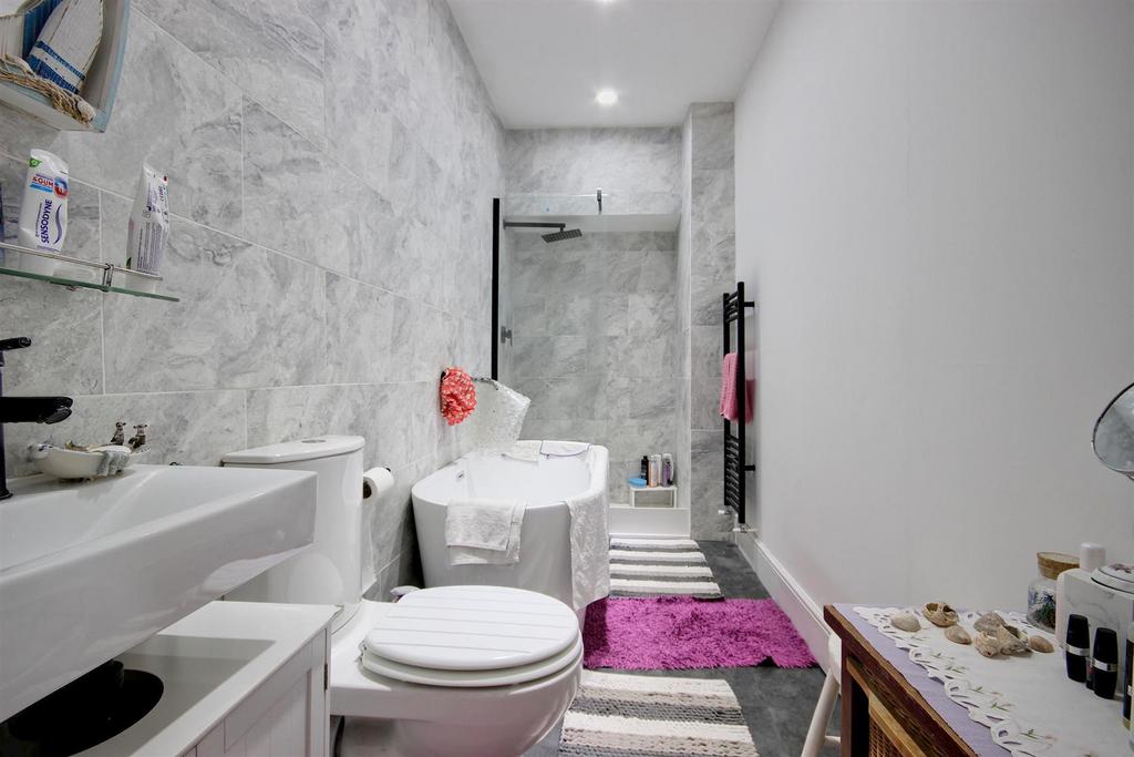 Bathroom /w.c.