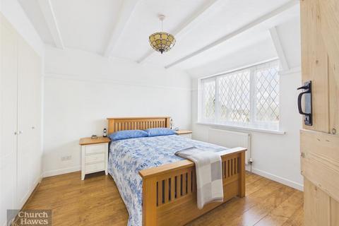 4 bedroom semi-detached house for sale, Mill Road, Mayland