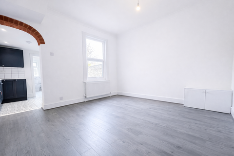 undefined, Salisbury Road, Gravesend DA11