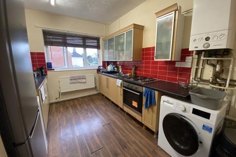 1 bedroom in a house share to rent, Rm 2 225A St Pauls Road, Peterborough, PE1 3EH