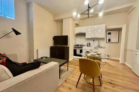 1 bedroom house to rent, Park Road, London