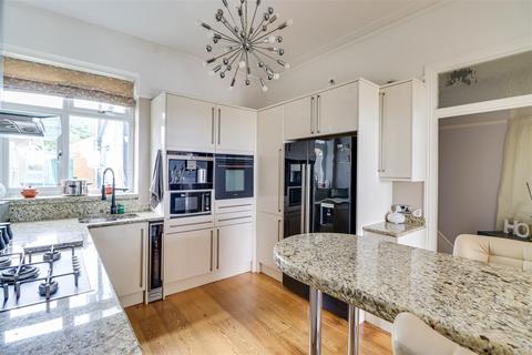 undefined, Clifton Drive, Westcliff-on-Sea SS0
