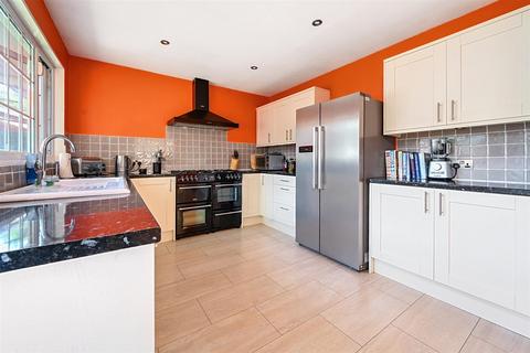 undefined, Oakhurst, Henfield