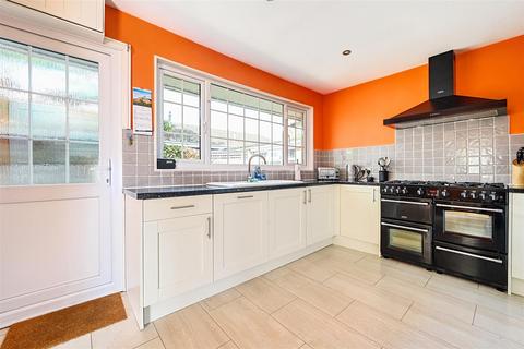 undefined, Oakhurst, Henfield