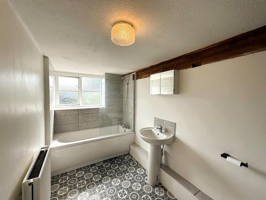 Ground floor bathroom
