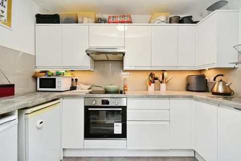 1 bedroom flat for sale, St. Georges Road, Brighton