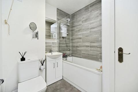 1 bedroom flat for sale, St. Georges Road, Brighton