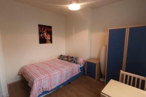 1 bedroom flat to rent, Anson Road