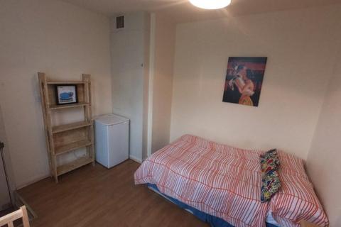 1 bedroom flat to rent, Anson Road