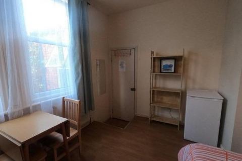 1 bedroom flat to rent, Anson Road