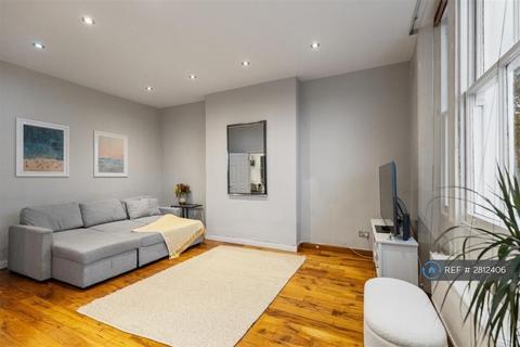 2 bedroom flat to rent, Fellows Road, London, NW3