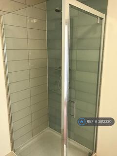 1 bedroom flat to rent, King Street, Carmarthen, SA31