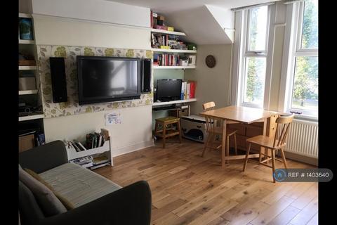 2 bedroom flat to rent, Lower Road, London, SE16
