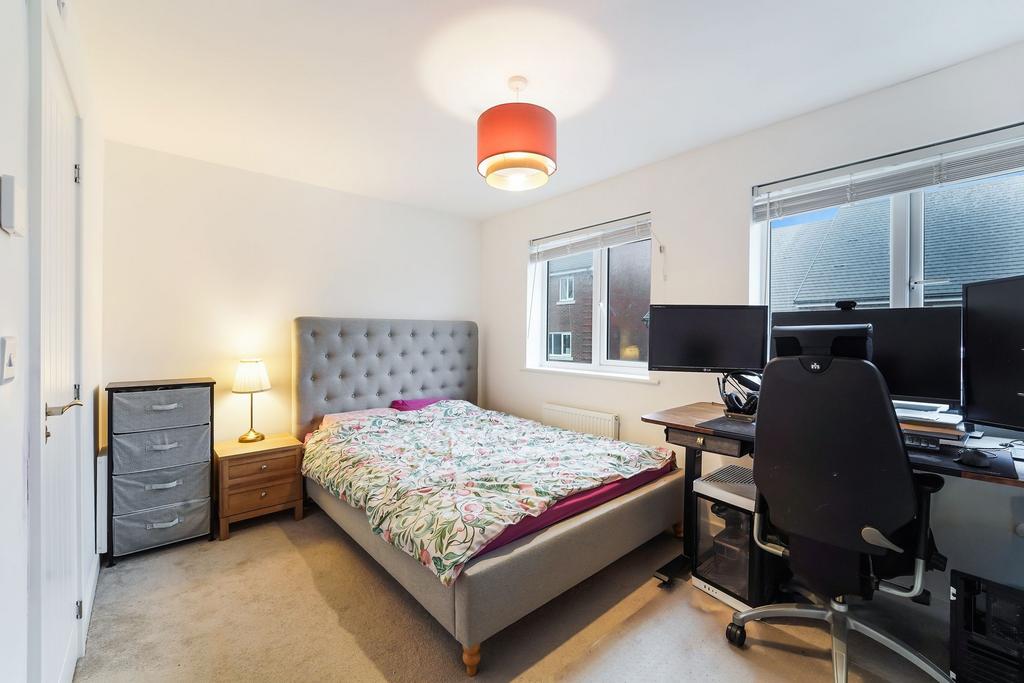Galatea Way, Epsom - KT19 9 GF
