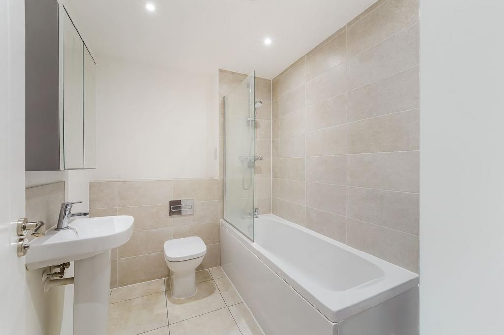 Galatea Way, Epsom - KT19 9 GF