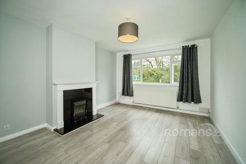 2 bedroom flat to rent, Prospect Road, Farnborough, Hampshire, GU14