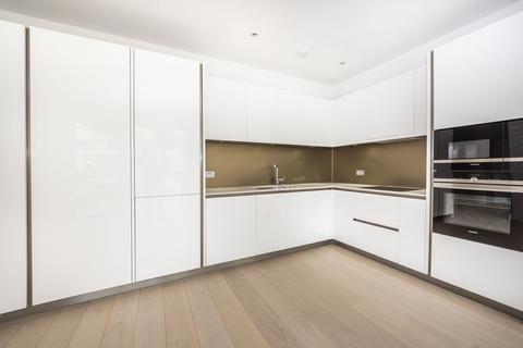 2 bedroom apartment to rent, Pinewood Gardens Teddington TW11