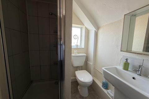 1 bedroom flat to rent, London Road, SW17